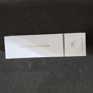 Rodan + Fields total rf serum